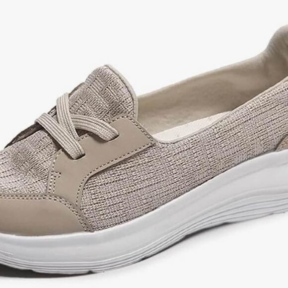 Slip On Shoes, NEW 7 - Picture 1 of 4